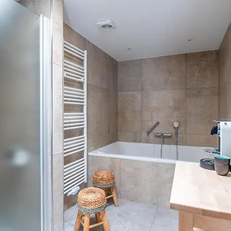 Vila Orchismient 17 *