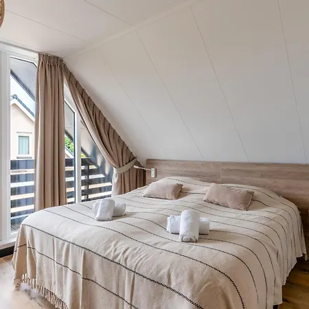 Willa Orchismient 17